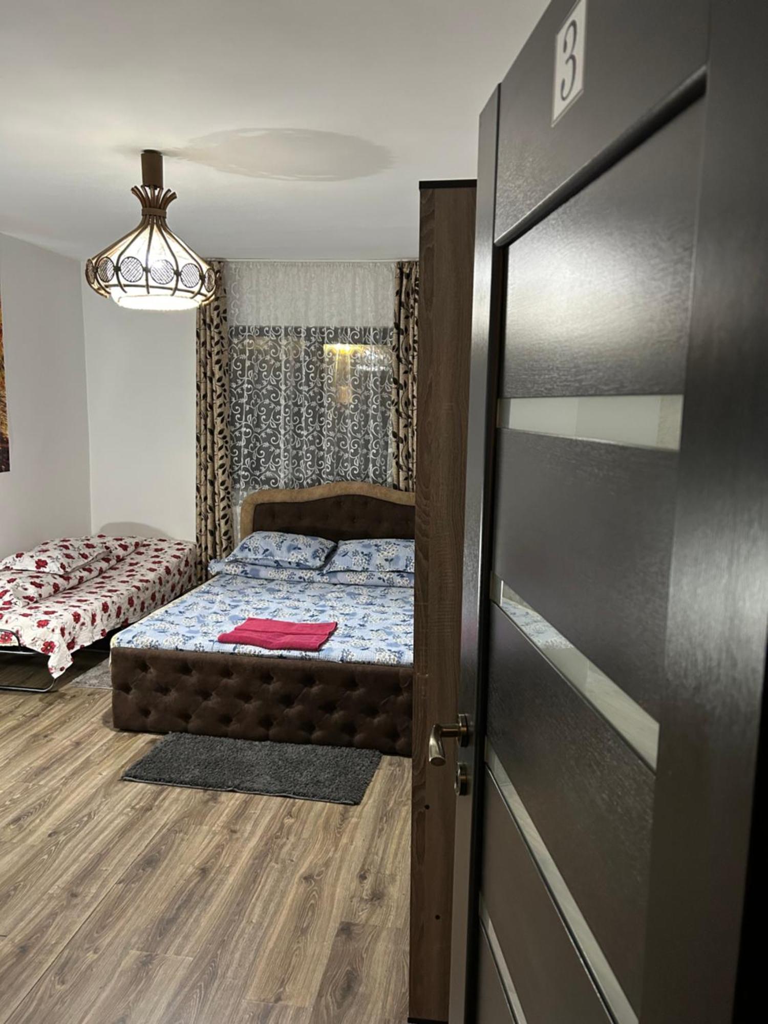 Appartamento Casa Raraului Câmpulung Moldovenesc Esterno foto