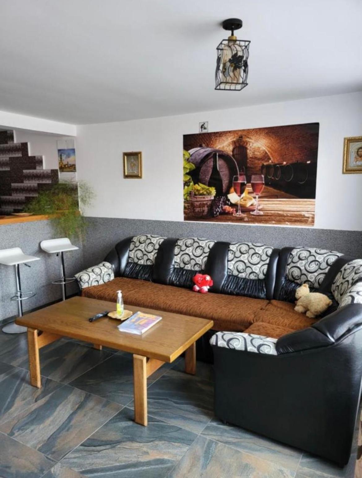 Appartamento Casa Raraului Câmpulung Moldovenesc Esterno foto